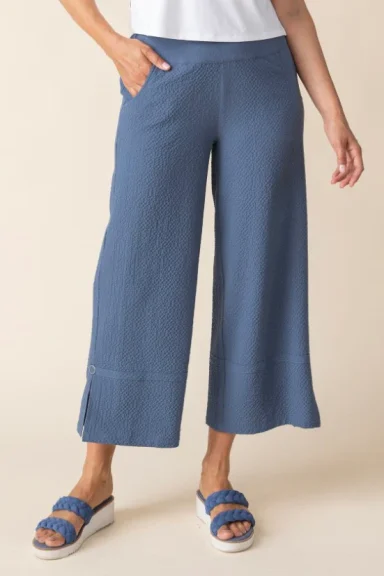 Habitat. Relaxed Split Hem Crop Pant In Pucker Weave. #21372.