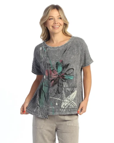 Jess & Jane. Field Notes, Mineral Washed Cotton Short Sleeve Top. #M124-2046.