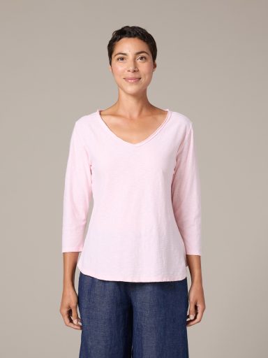 Cut Loose. 3/4 Sleeve V-Neck Top In Linen Cotton Jersey. #5016610. (Special Order).