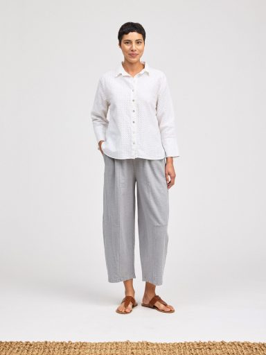 Cut Loose. Crop Easy Shirt In Pinhole Hanky Linen. #5936986. (Special Order).